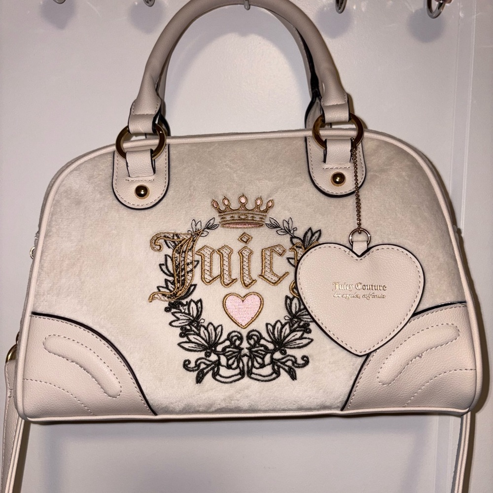Juicy Couture White Bowler Heritage Shoulder Bag